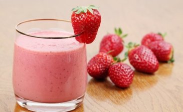 Make a smoothie with your kid