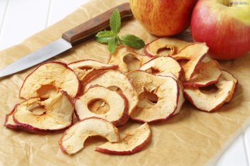 Приготовьте с ребенком яблочные чипсы