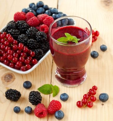 Fruits and fruit drinks for breastfeeding Moms