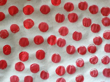 Обёрточная бумага руками малыша