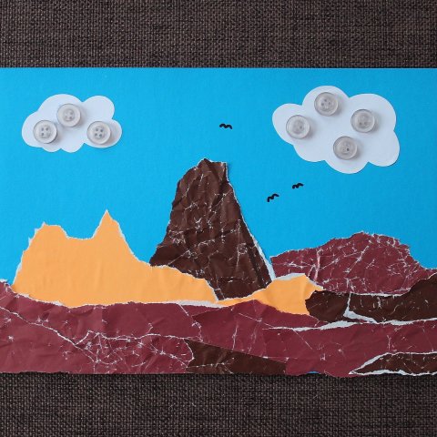 Activity picture for Make with the kid an applique of paper and buttons! in Wachanga