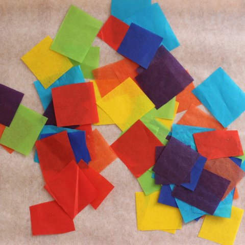 квадратики из цветной бумаги