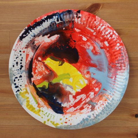 Картинка к занятию Сделайте вместе с малышом павлина из одноразовой тарелки в Wachanga