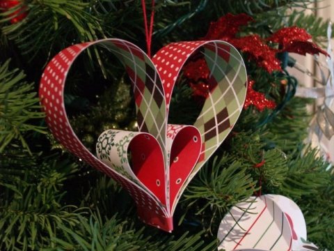 Activity picture for Christmas tree toys "Hearts" in Wachanga