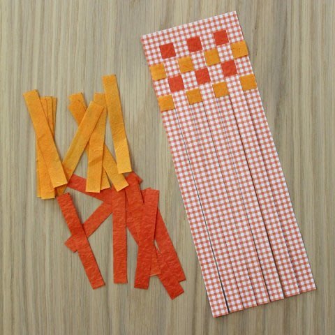 Activity picture for Wicker bookmark in Wachanga