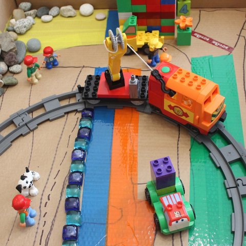 Картинка к занятию Сделайте вместе с ребенком игровую зону "Город" в Wachanga