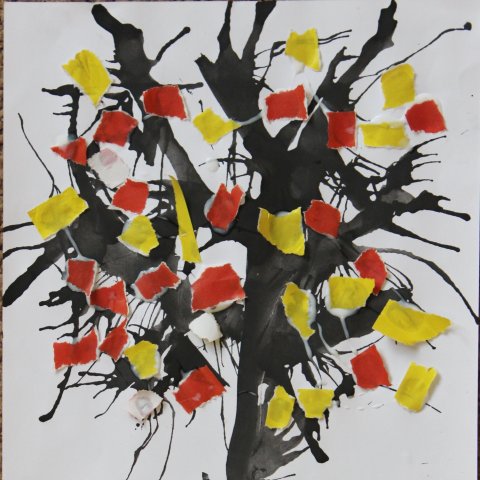 Activity picture for Paint autumn trees! in Wachanga