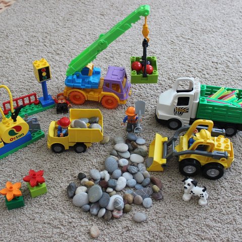 Activity picture for Arrange playing with cars for your kid in Wachanga
