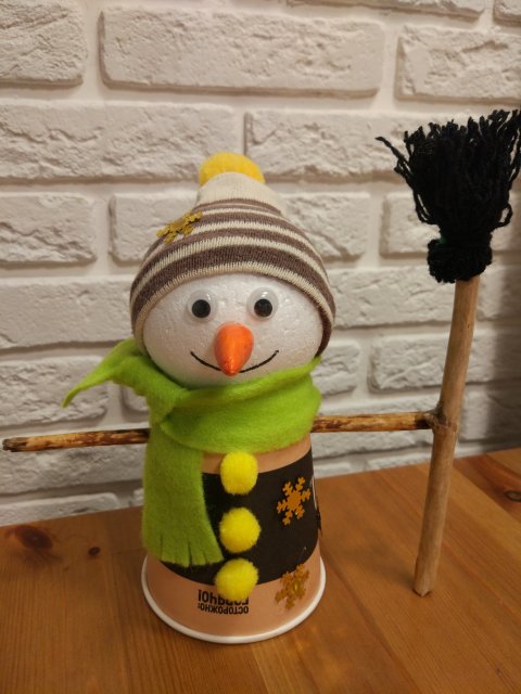 как сделать снеговика вместе с ребенком из разных материалов
