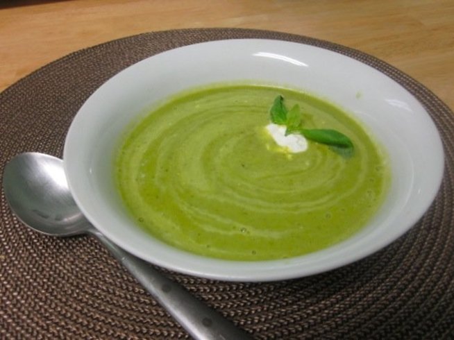 Рецепт: Суп-пюре из зелёного горошка