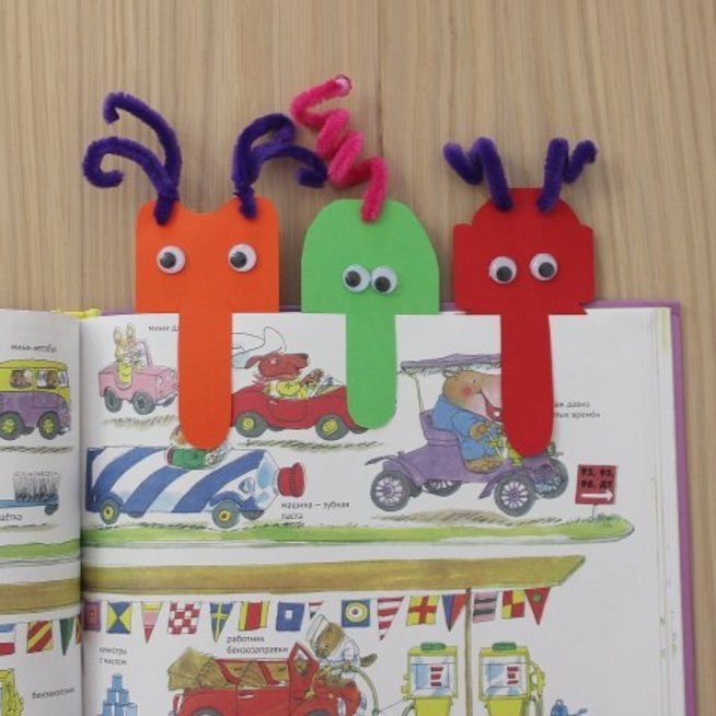 Make "Funny Alien" Bookmarks With Your Kid