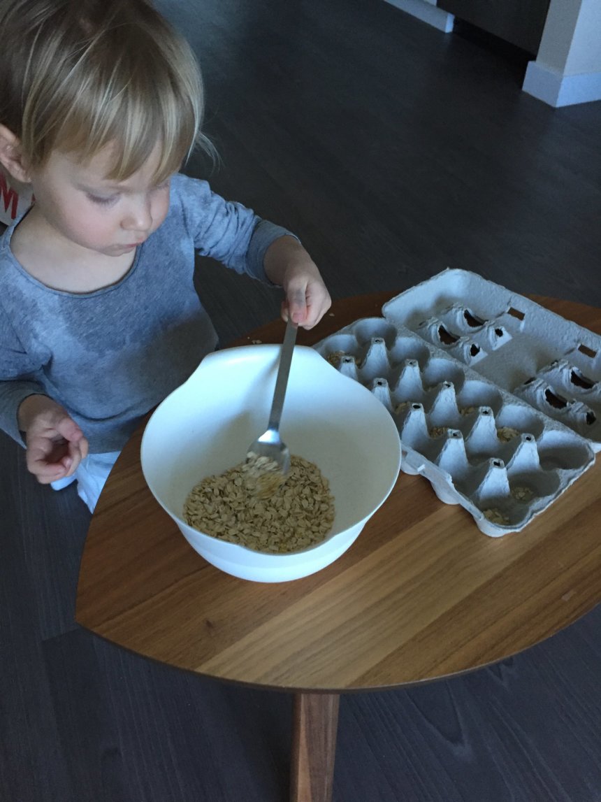 Activity report for Playing with oat flakes in Wachanga!